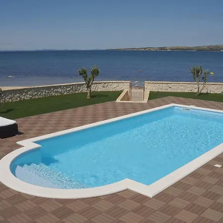 Vanja Villa